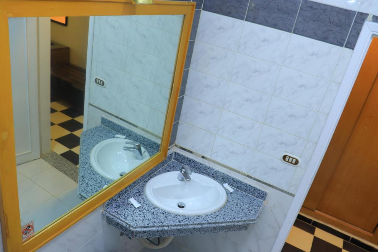 Royal City Hotel Χουργκάντα Εξωτερικό φωτογραφία